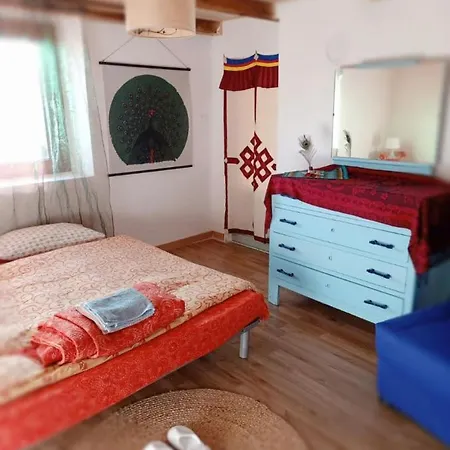 ゲストハウス Amrita Rosa